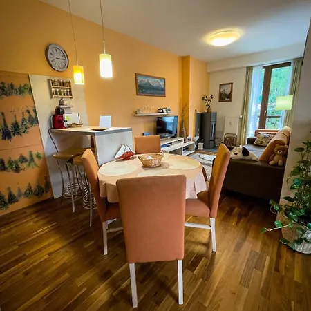 Crocus 313 Апартаменты