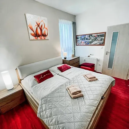 Crocus 313 Апартаменты *