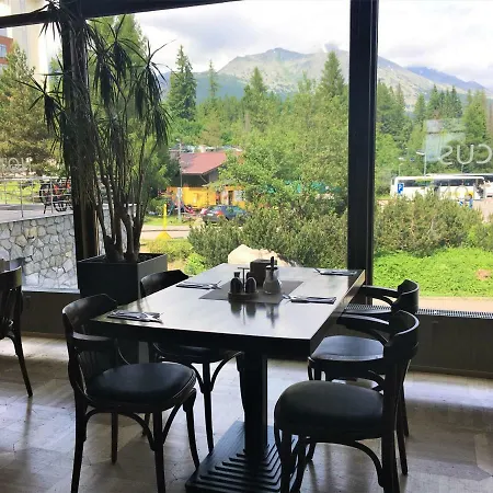 Crocus 313 Štrbské Pleso